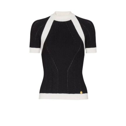 Short-sleeved knit top