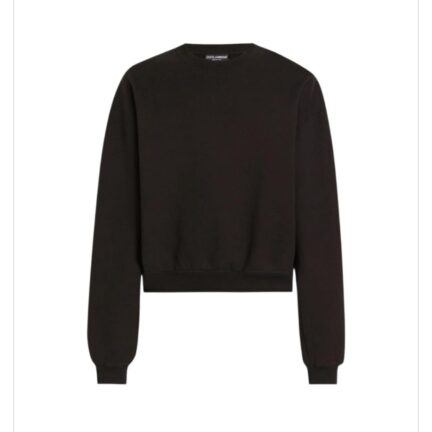 Long-sleeved sweatshirt