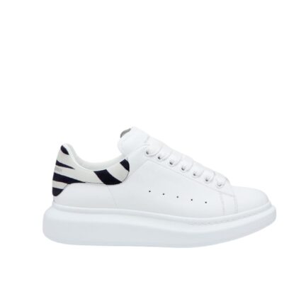 Men's Oversized Sneaker in White/Black