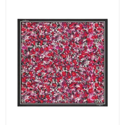 Square in silk with floral print