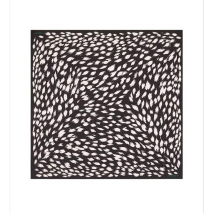 Square in silk with animal print